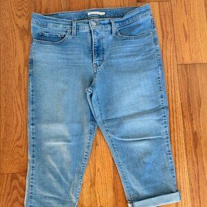 Levis 311 Shaping Skinny Capri Jeans